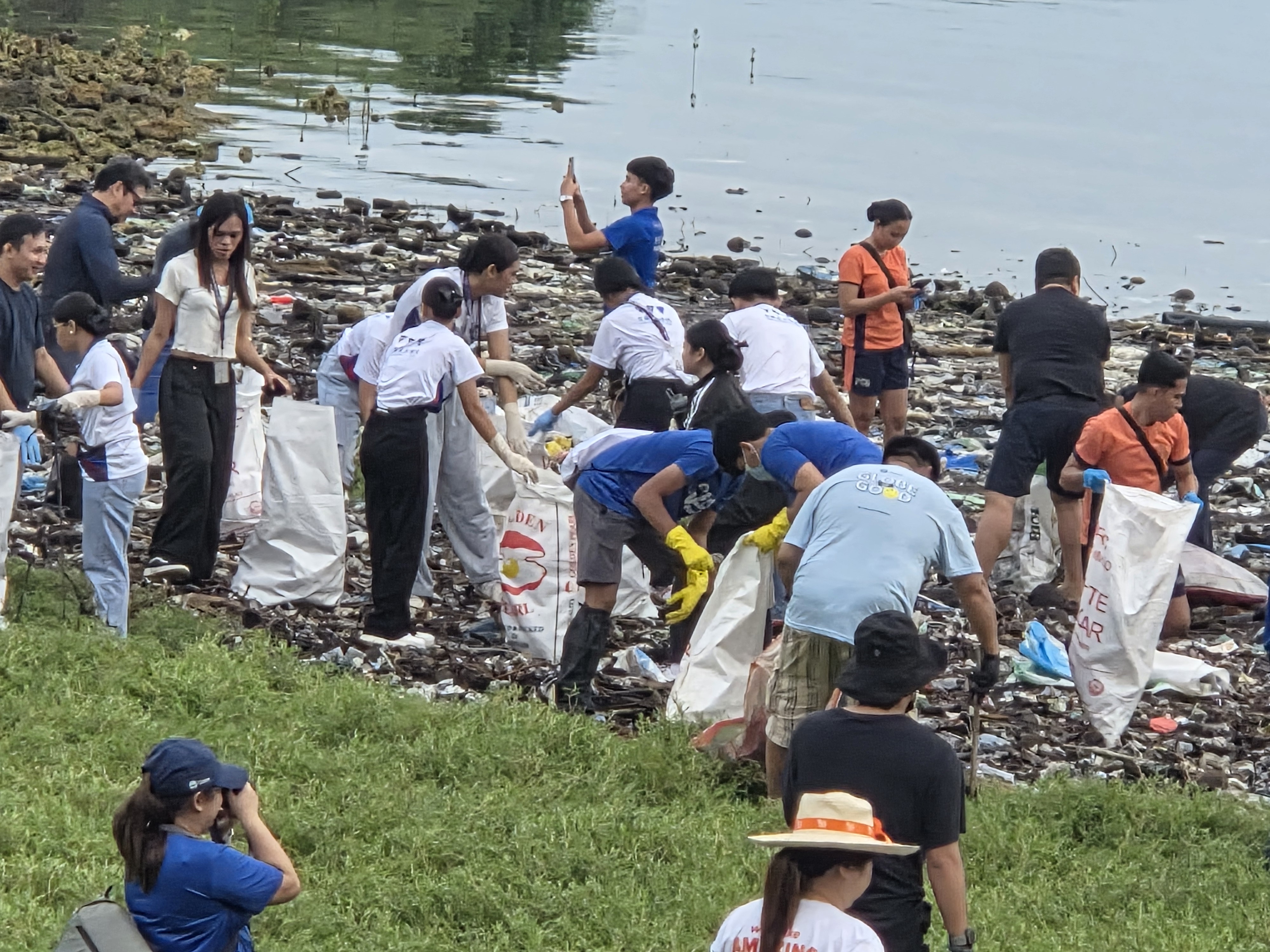 Cebu - International Coastal Cleanup