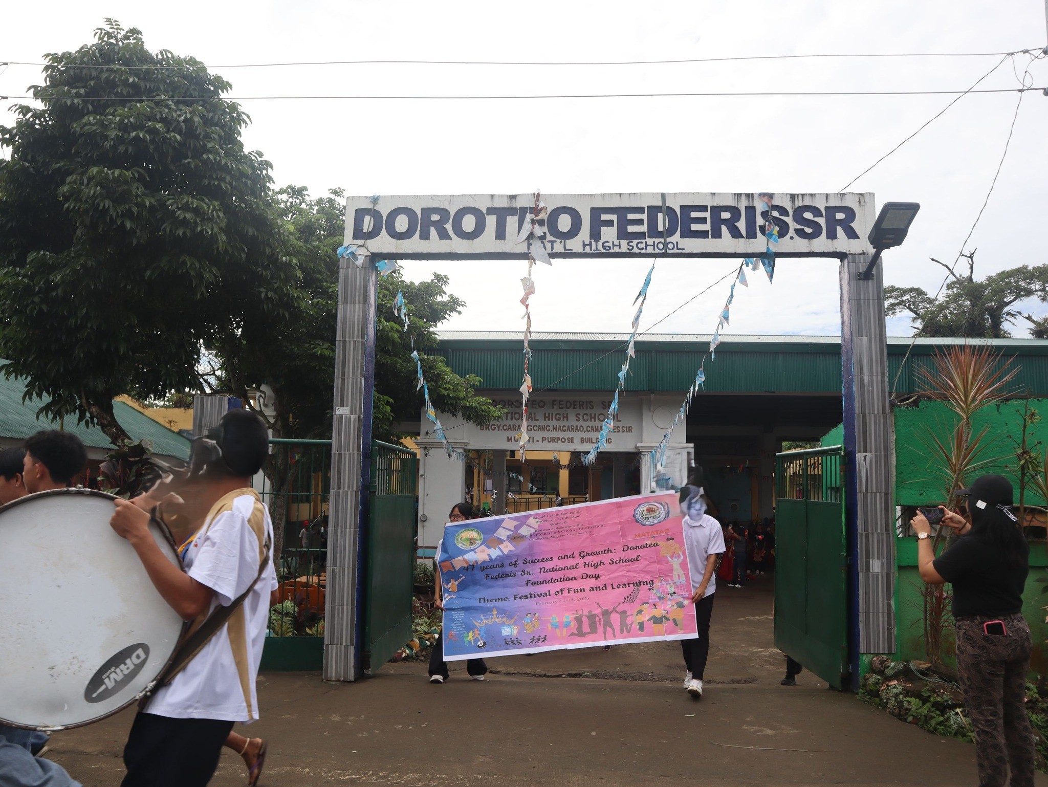NAGA - #BrigadangAyala Balik Eskwela at Doroteo Federis National High School
