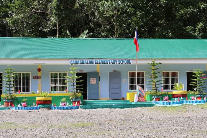 CEBU - #BrigadangAyala Balik Eskwela - CabagdaLan Elementary School